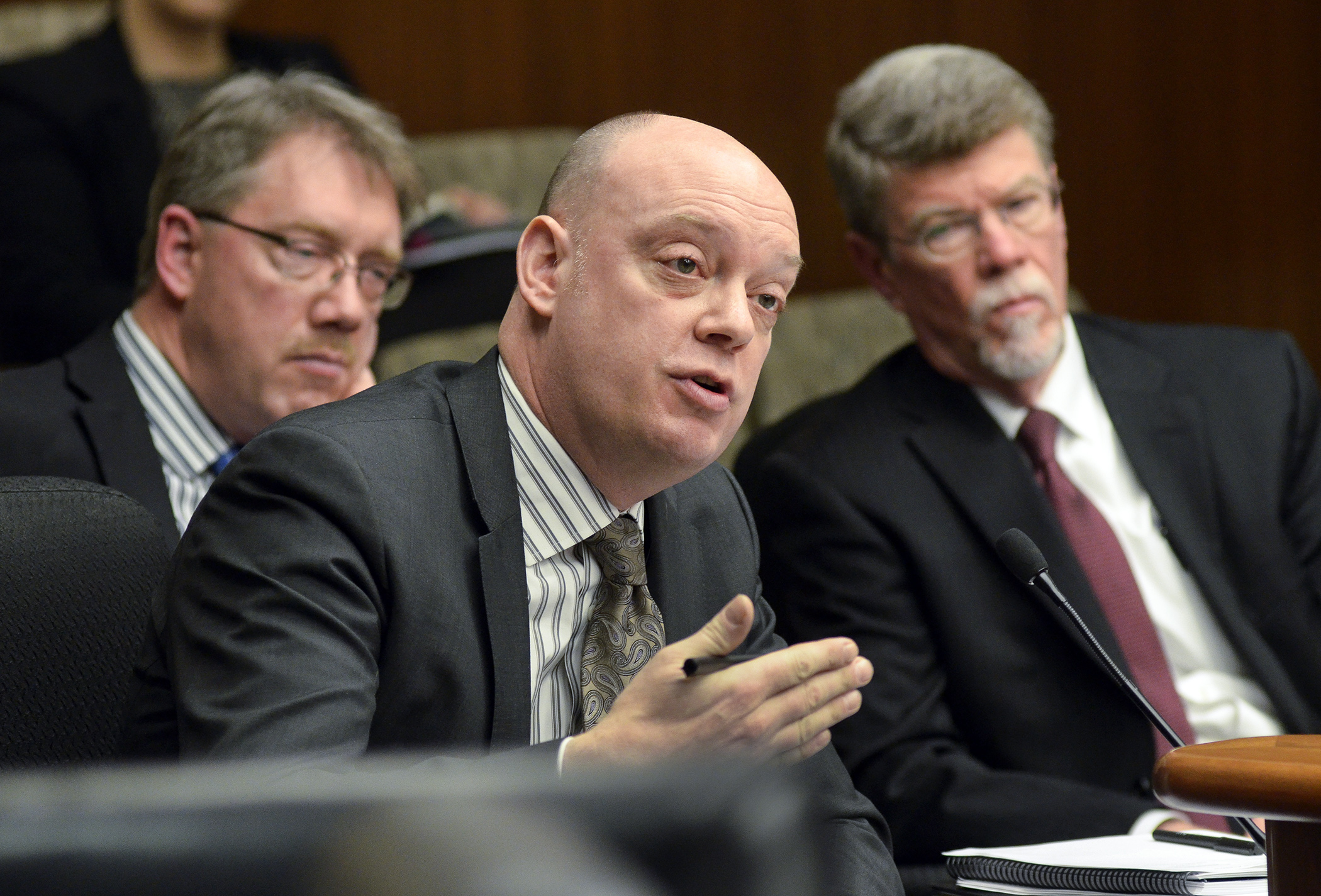 MNSure CEO Scott Leitz testifies Feb. 17 about an Office of the Legislative Auditor evaluation of MNsure. Listening to Leitz are Joel Alter, left, a program evaluation manager with the office, and Legislative Auditor Jim Nobles. Photo by Andrew VonBank